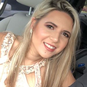 Meet your Posher, Rebeca